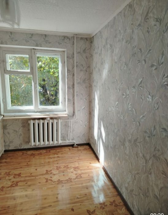 Продам 1 ком центр