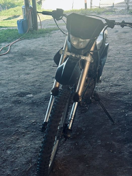 Продам или обмен айфон