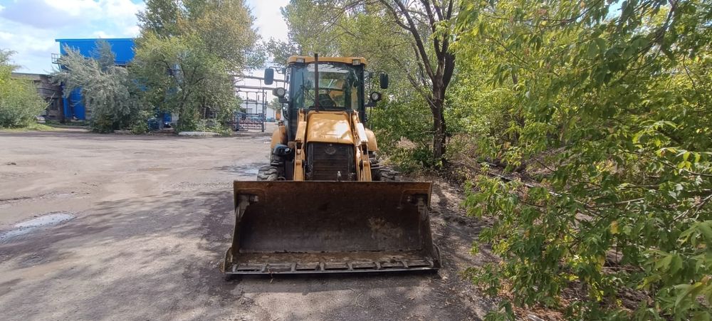 Продам экскаватор погрузчик 3/1