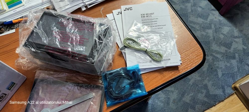 Media receiver auto JVC KW-M24BT