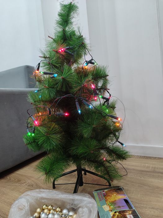 Продам искусственную ёлку