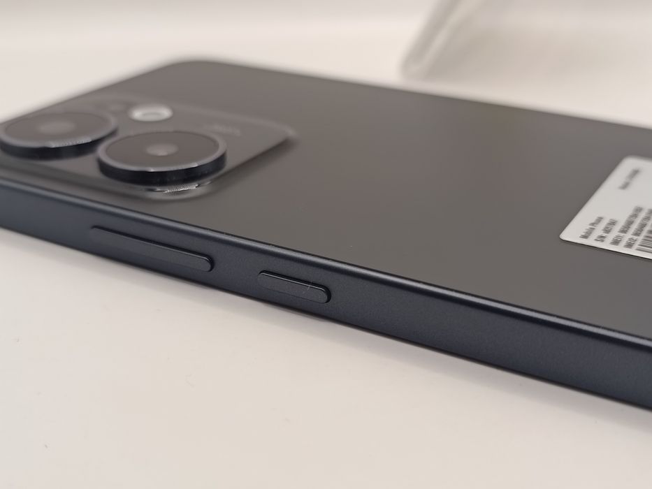 GSM: OPPO  Reno 13 FS  / 521GB.