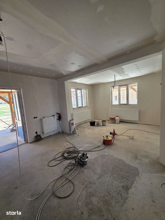Vand casa la Belis, 800mp teren, la drumu principal, teren drept!