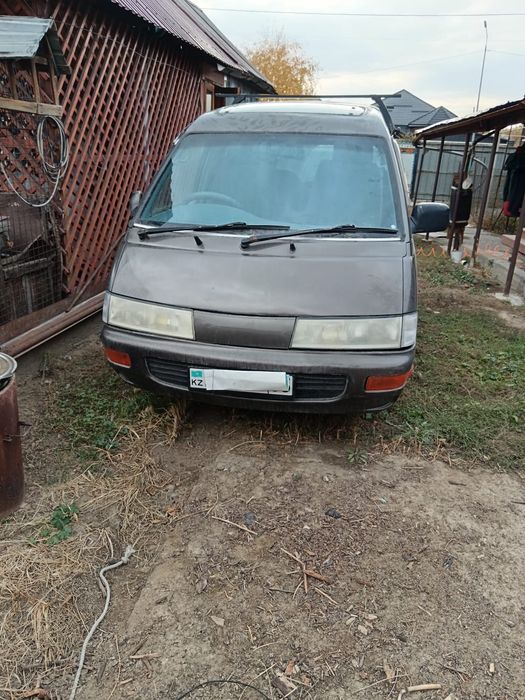 Продам две Toyota Town Ace 1994 г.в.