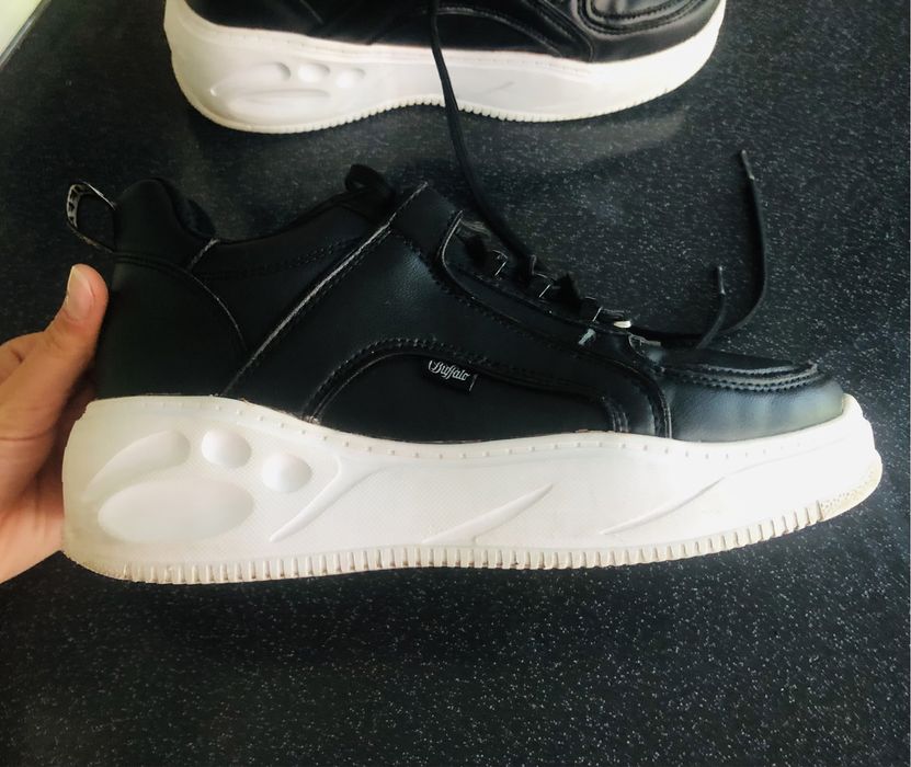 Adidași Buffalo 40