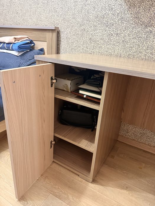 Мебель письменный стол