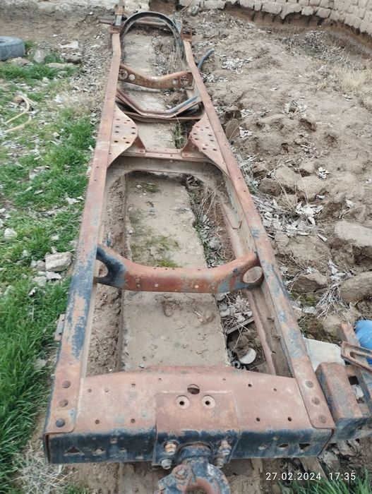 Камаз рама сотилади холати ало 8 тонналик ёки самосвал  рамага бартер