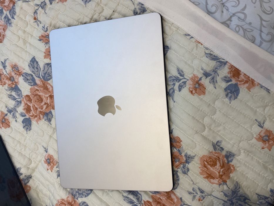 Macbook M4 Apple