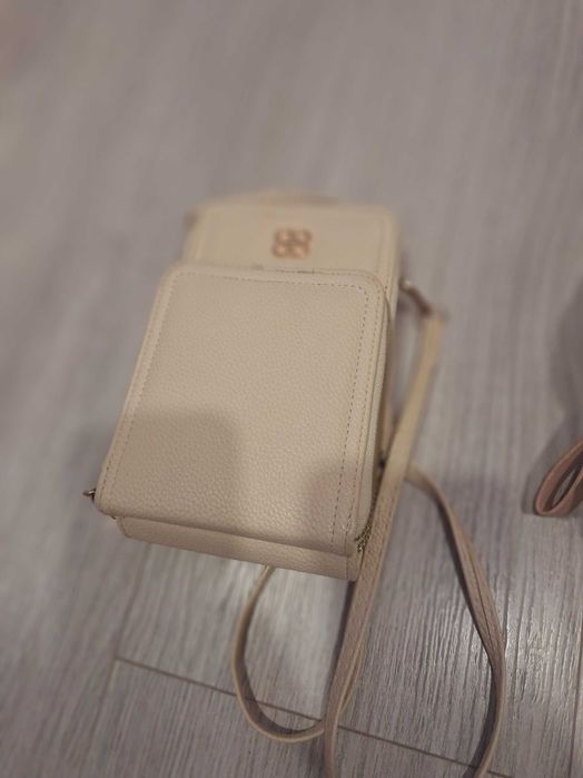 Куфар и две чанти