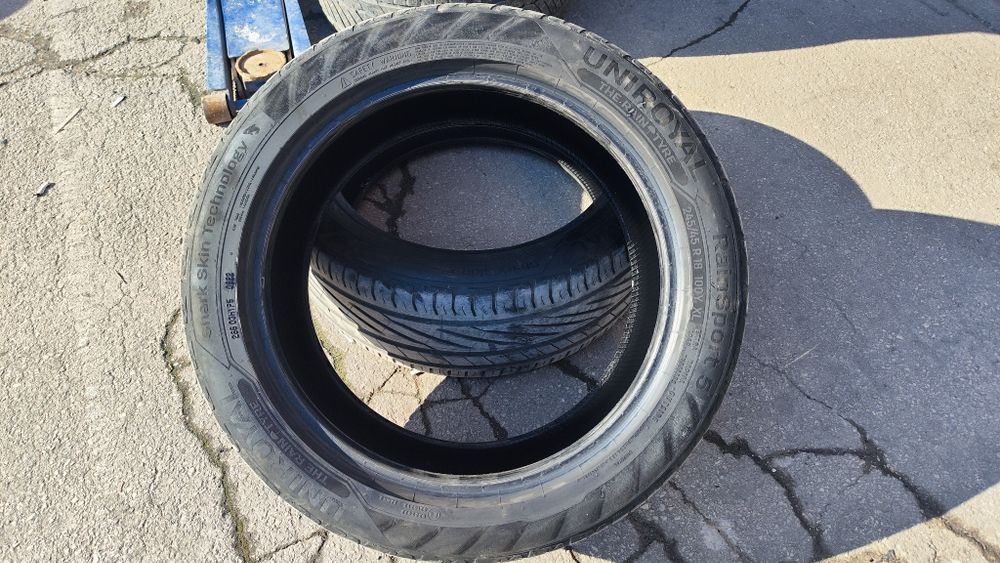 Летни гуми 245/45/18 2бр Semperit и 2бр.Uniroyal 23г и 22г