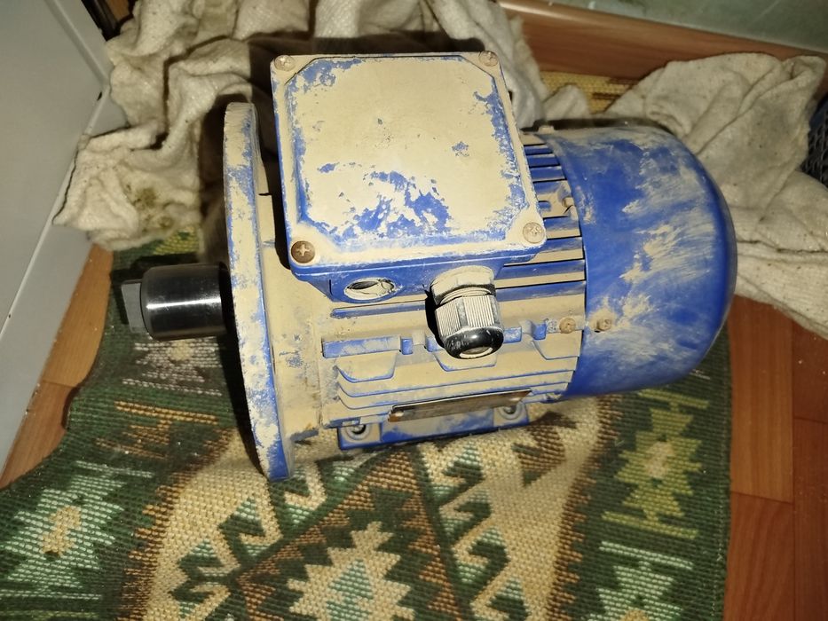 Электро двигатель