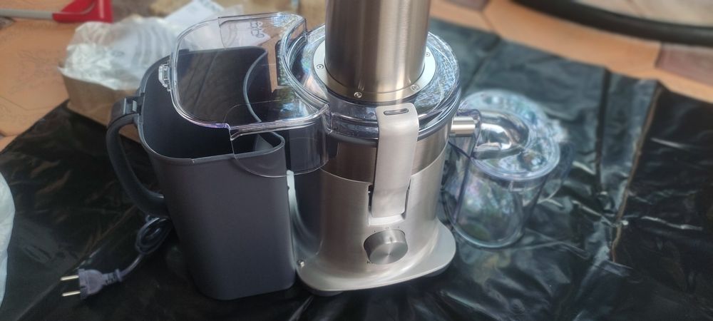 Продам соковыжималку