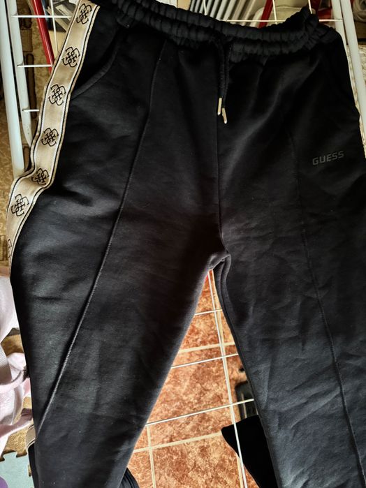 Дамски комплект Guess