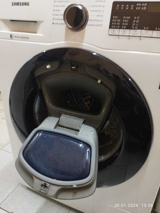Пералня Самсунг много запазена