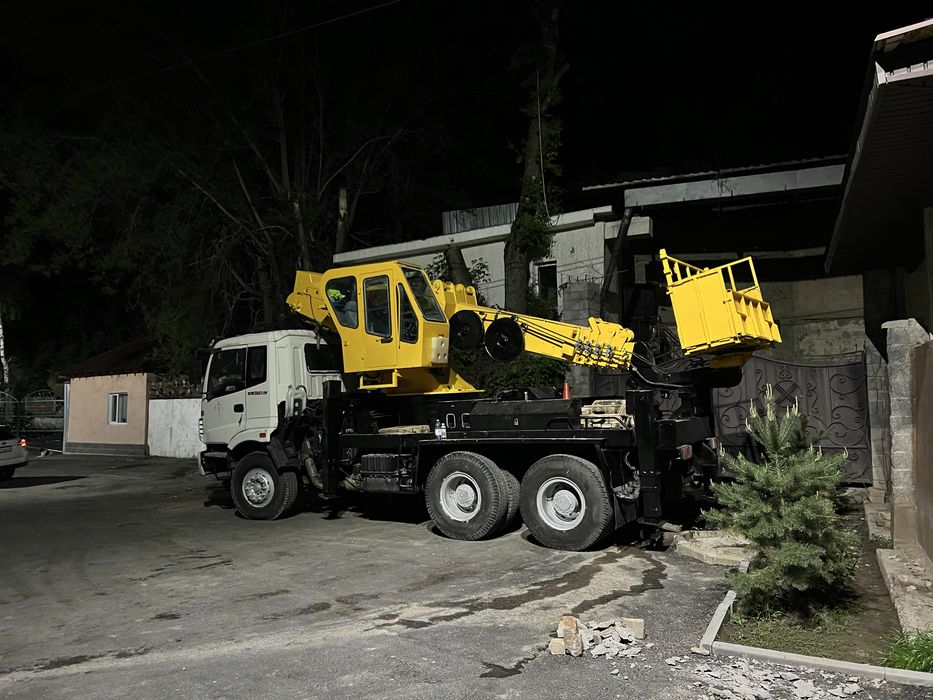 Автовышка корейская на базе Foton Auman