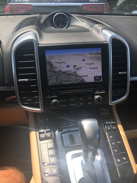 Porsche PCM Активира Android Auto Apple CarPlay Smartphone Full Screen
