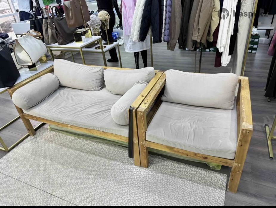 Продам мебель дерево