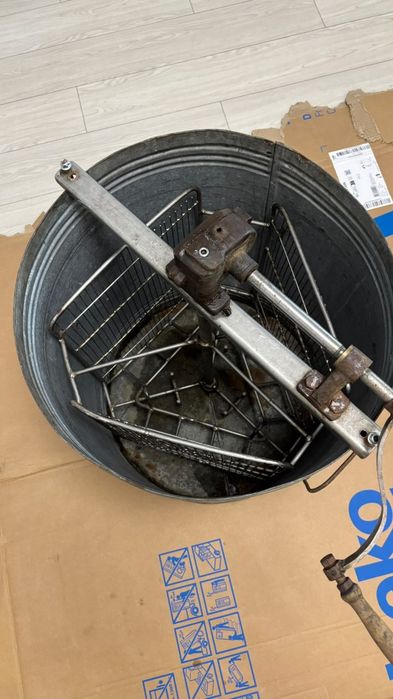 Centrifuga apicola