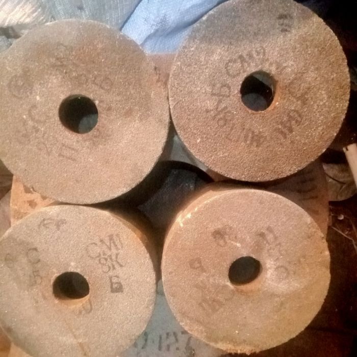 Продам круги шлифовальные