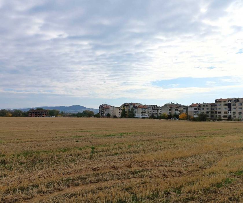 ПАРЦЕЛ до СТАДИОНА в гр. Хисаря