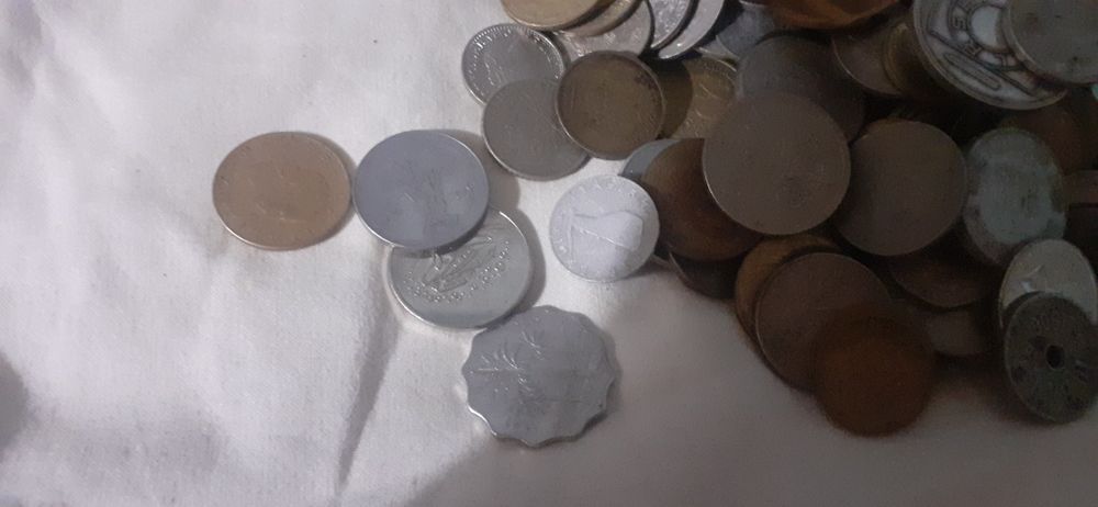 Vand monede vecki romanesti si staine si bacnote  la fel romanesti ...