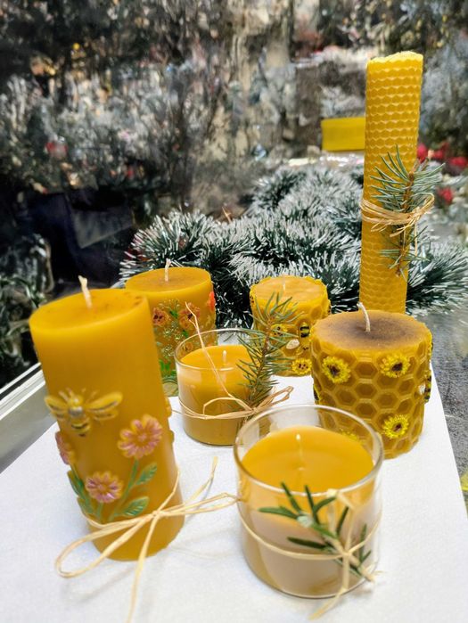 Ръчно изработени восъчни свещи. 100% чист пчелен восък. Ръчно рисувани