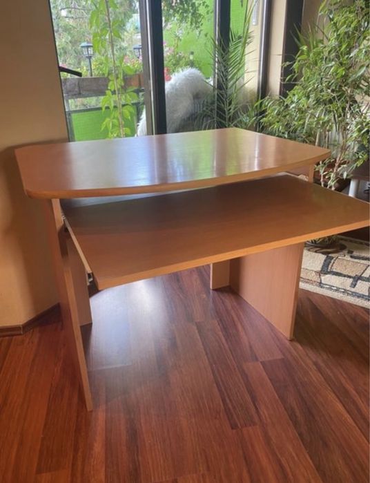 Masă birou puțin utilizat