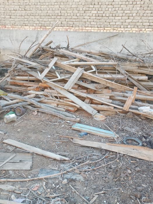 Quruq òtin sotiladi