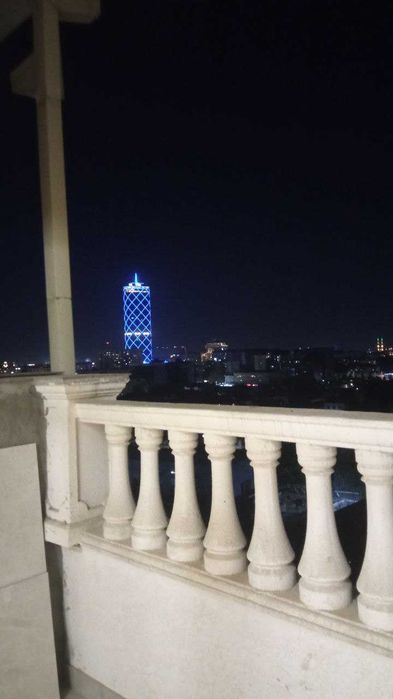 ЖК Milano ул.Кичик Бешагач 5-комн 9-10/10 200 м² 2 с/у евроремонт