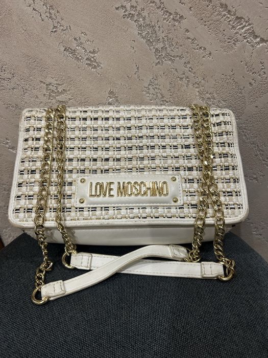 Дамска манта Moschino