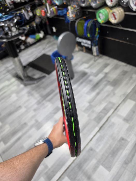Rachetă yonex vcore 98