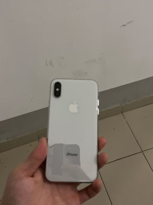 продается Iphone X в идеале