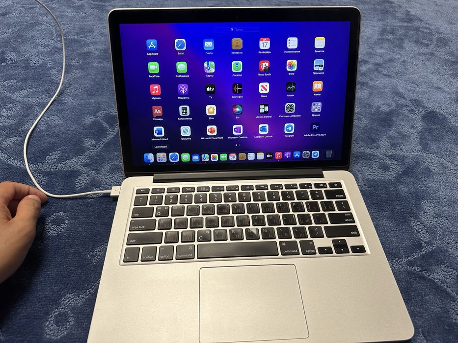 Apple MacBook Pro Retina 13” (Early 2015)
