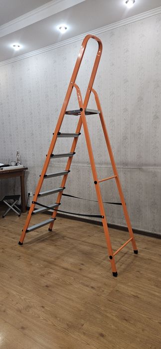 Продам Стремянку