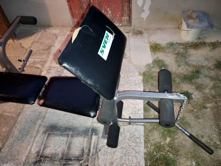 Лежанка с лост и тежести
