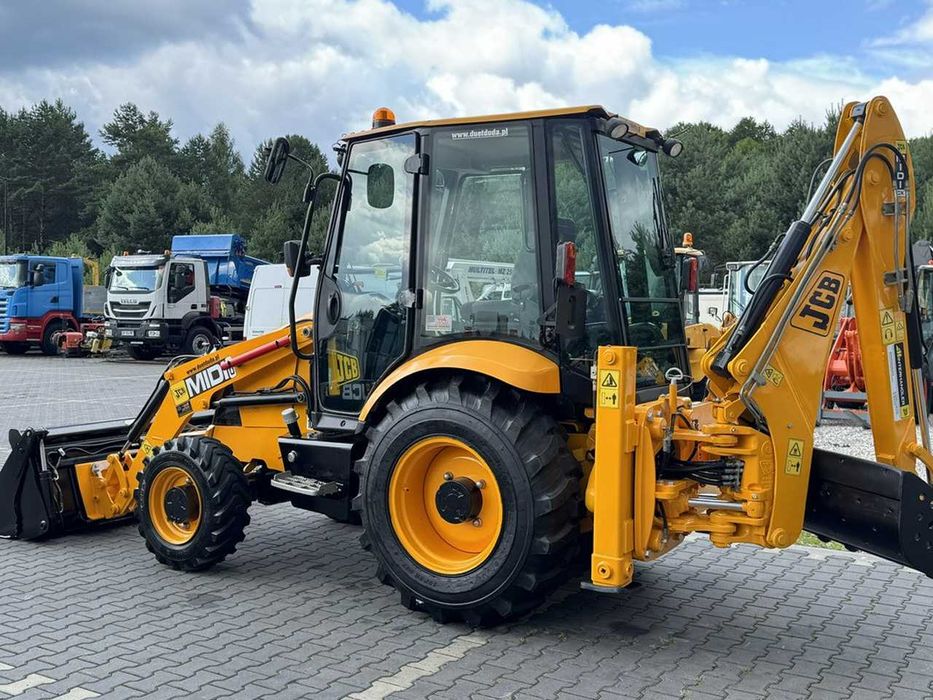 Экскаватор-погрузчик JCB MIDI CX Szybkozłącze
