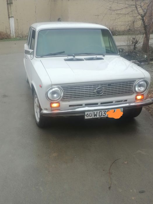 Машина 011 жигули