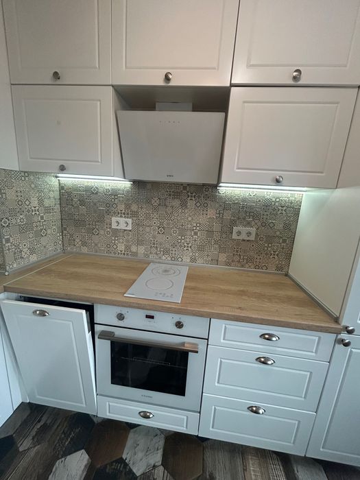Дава се под наем Двустаен апартамент в Варна, Автогара - 60 кв.м за 598.23 € - Снимка #1