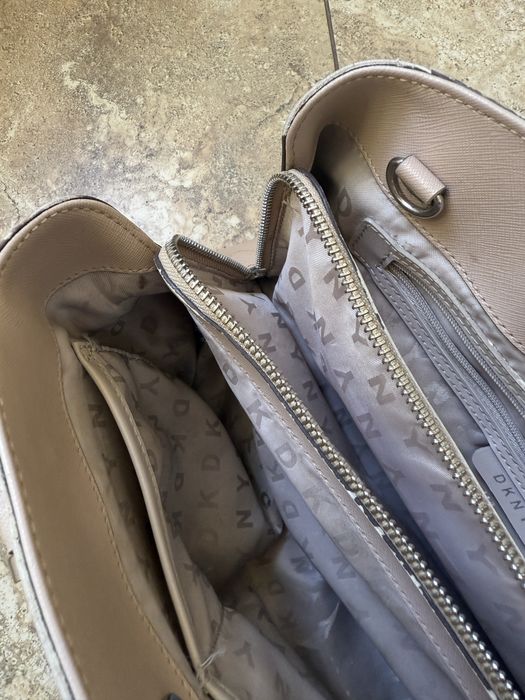 Geanta DKNY culoare neutra