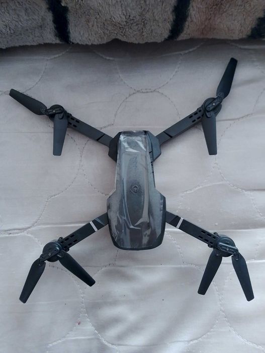 Квадрокоптер (дрон)