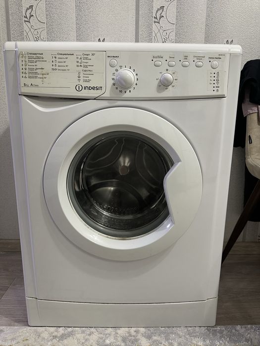 Стиральная машина Indesit