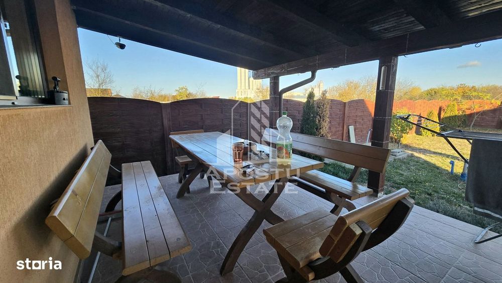 Casa individuala cu 4 camere si garaj in Sag