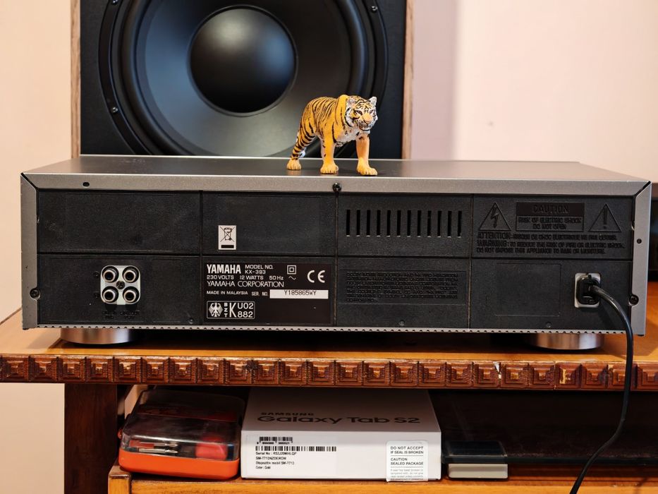 Yamaha KX-393. Tape deck superb. Sunet top. Ca nou. Preț fix !