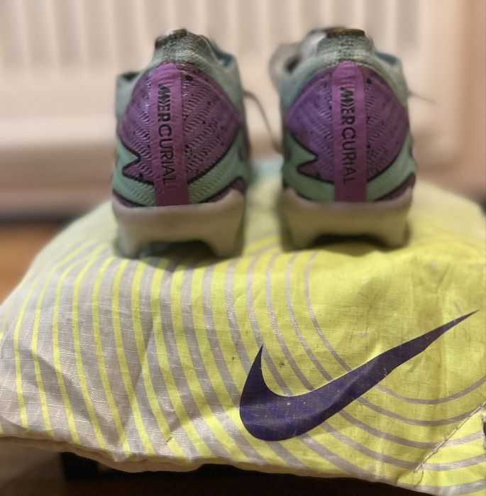 Продаю футбольные бутсы Nike Air Zoom Mercurial Vapor 15 Elite FG