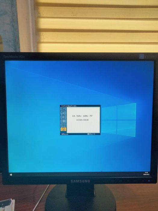 *Продаю мониторы в хорошем состоянии