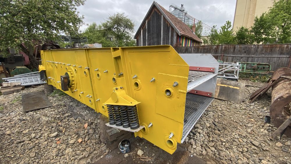 Ciur de diferite dimensiuni si tipuri