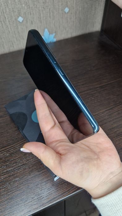 Продам Samsung S22