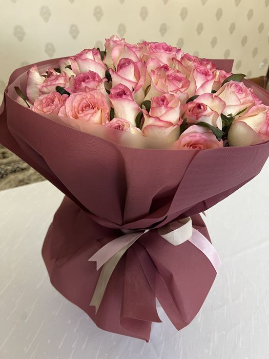 Цветы букет 51 роз свежая