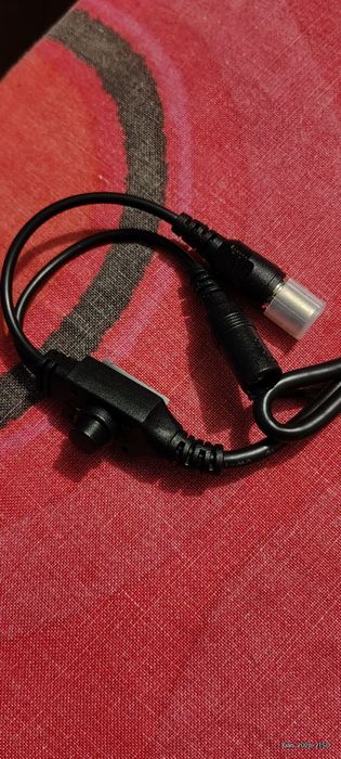 Camera de supraveghere  2bucati preț este de 400 lei pe bucata.