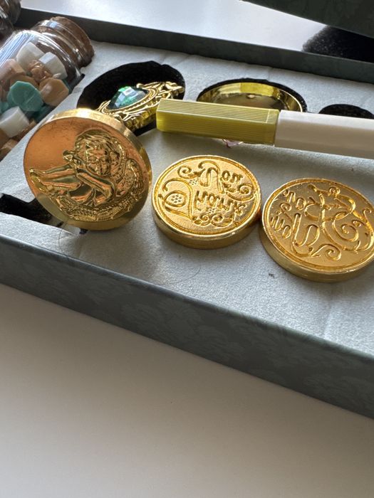 Продается набор с печатями.